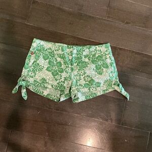 BONGO Green Floral Women's Bermudas